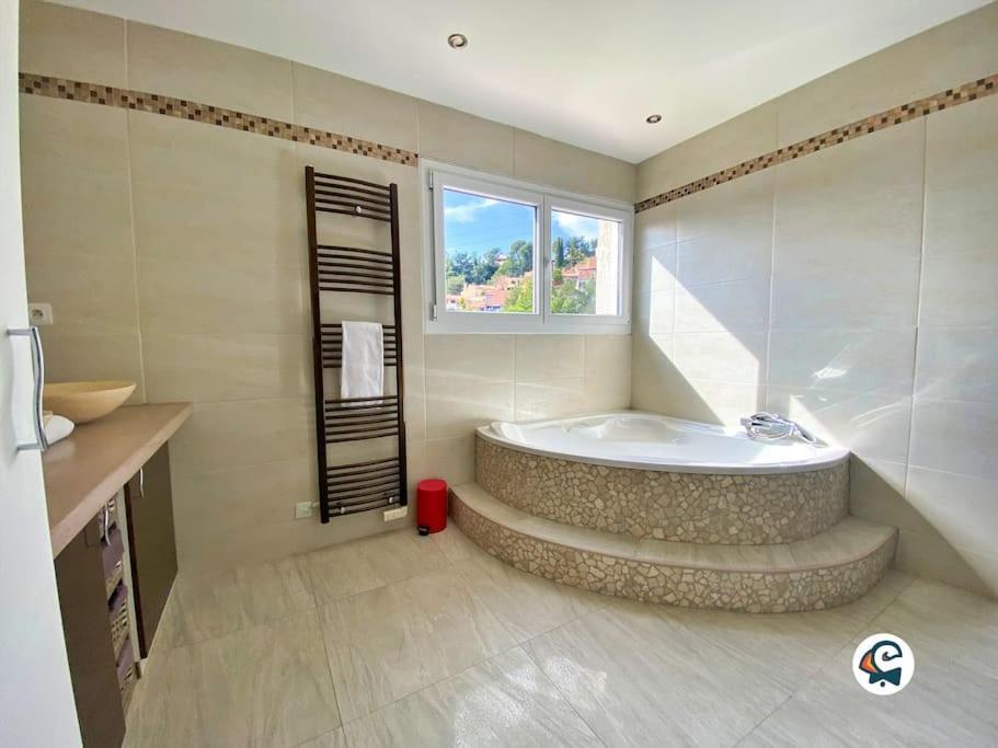Magnifique Villa Piscine Proche Nice La Trinité Εξωτερικό φωτογραφία